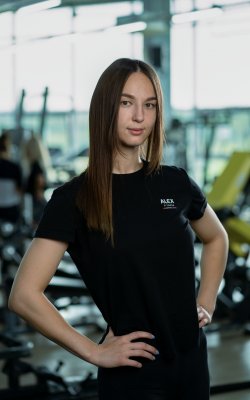 Инструктор тренажерного зала Кузнецова Полина